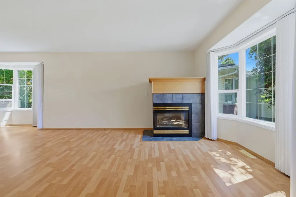 112 Dovista Court SE Calgary AB T2B3P4