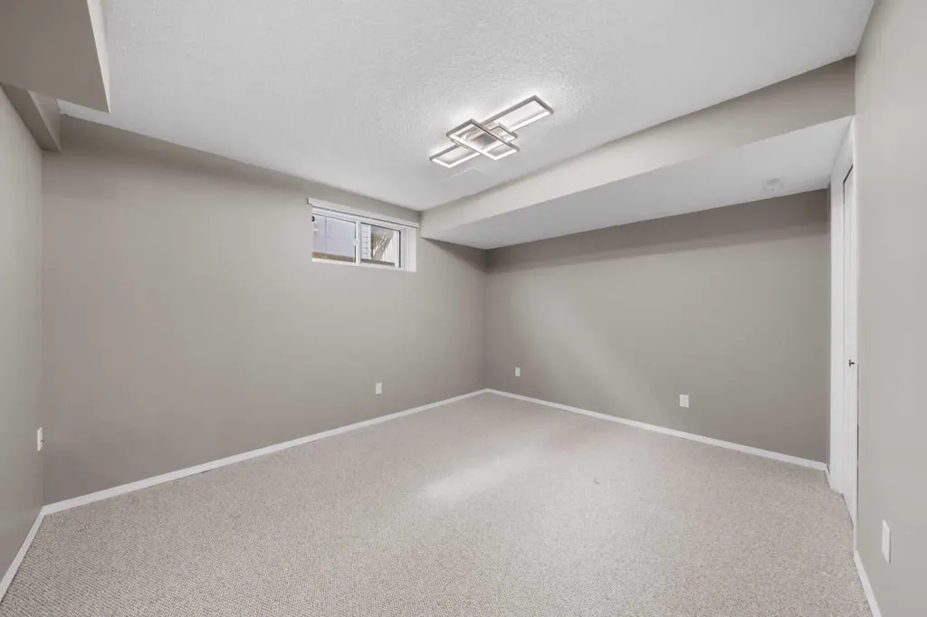 431 Shawbrooke Circle SW Calgary AB T2Y 2Z8