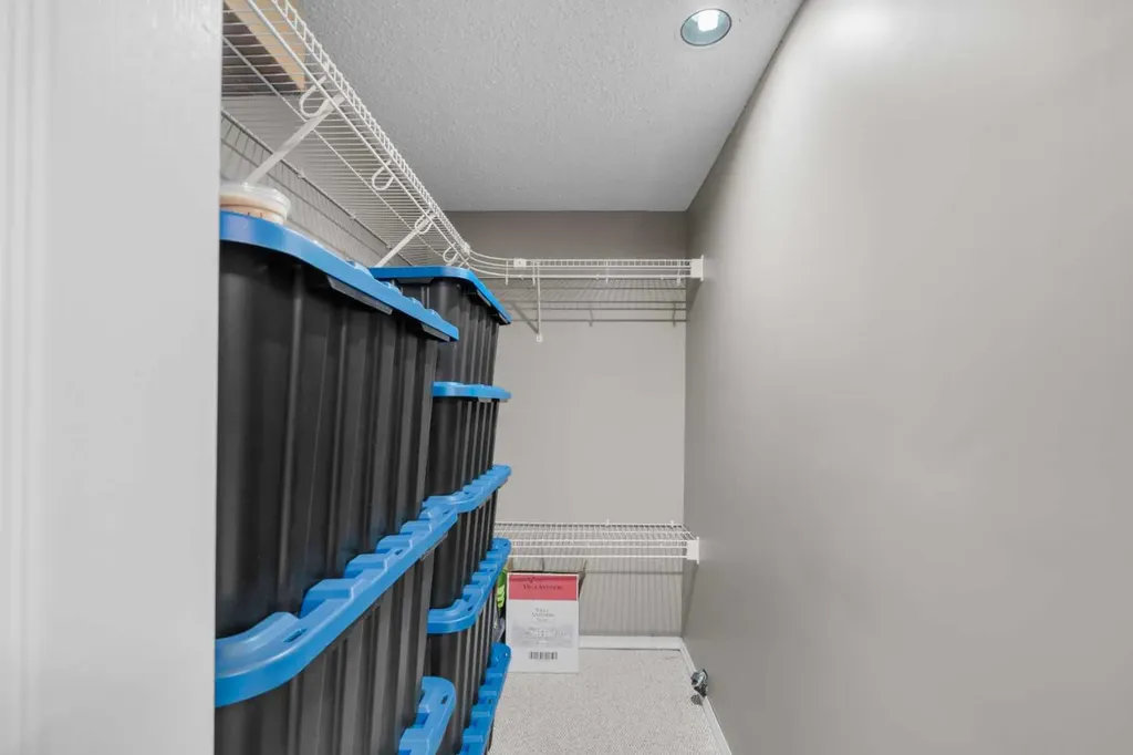 431 Shawbrooke Circle SW Calgary AB T2Y 2Z8