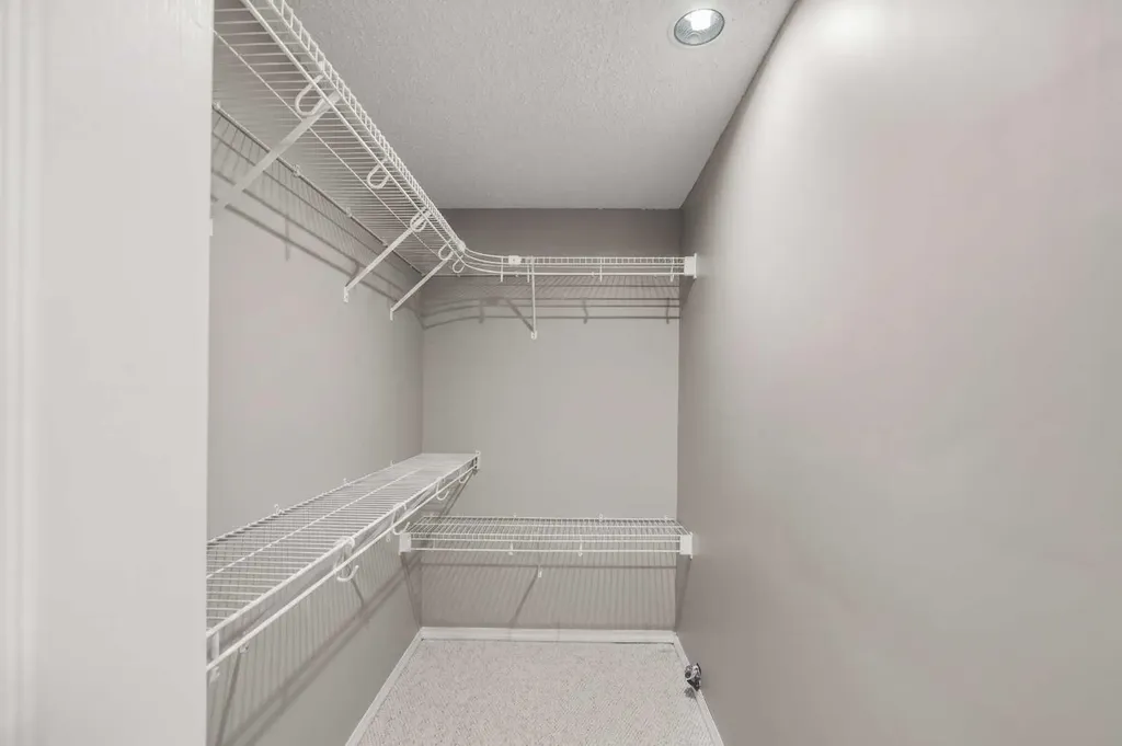 431 Shawbrooke Circle SW Calgary AB T2Y 2Z8