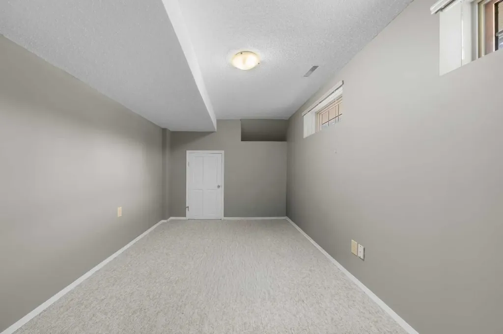 431 Shawbrooke Circle SW Calgary AB T2Y 2Z8