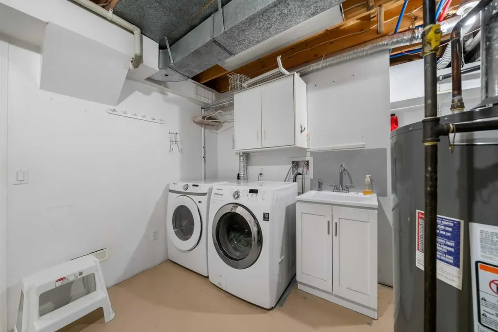 431 Shawbrooke Circle SW Calgary AB T2Y 2Z8