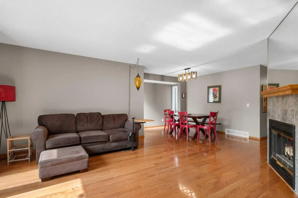 431 Shawbrooke Circle SW Calgary AB T2Y 2Z8