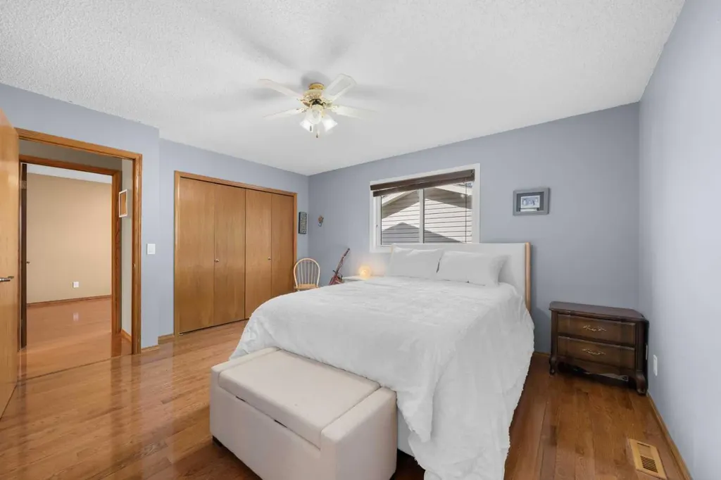 431 Shawbrooke Circle SW Calgary AB T2Y 2Z8