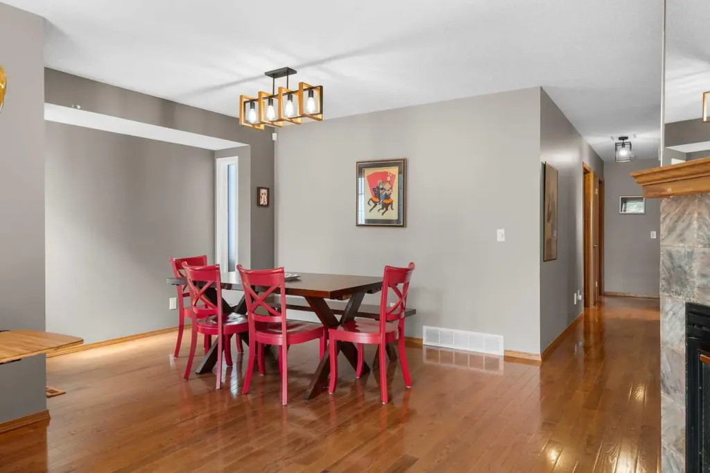 431 Shawbrooke Circle SW Calgary AB T2Y 2Z8