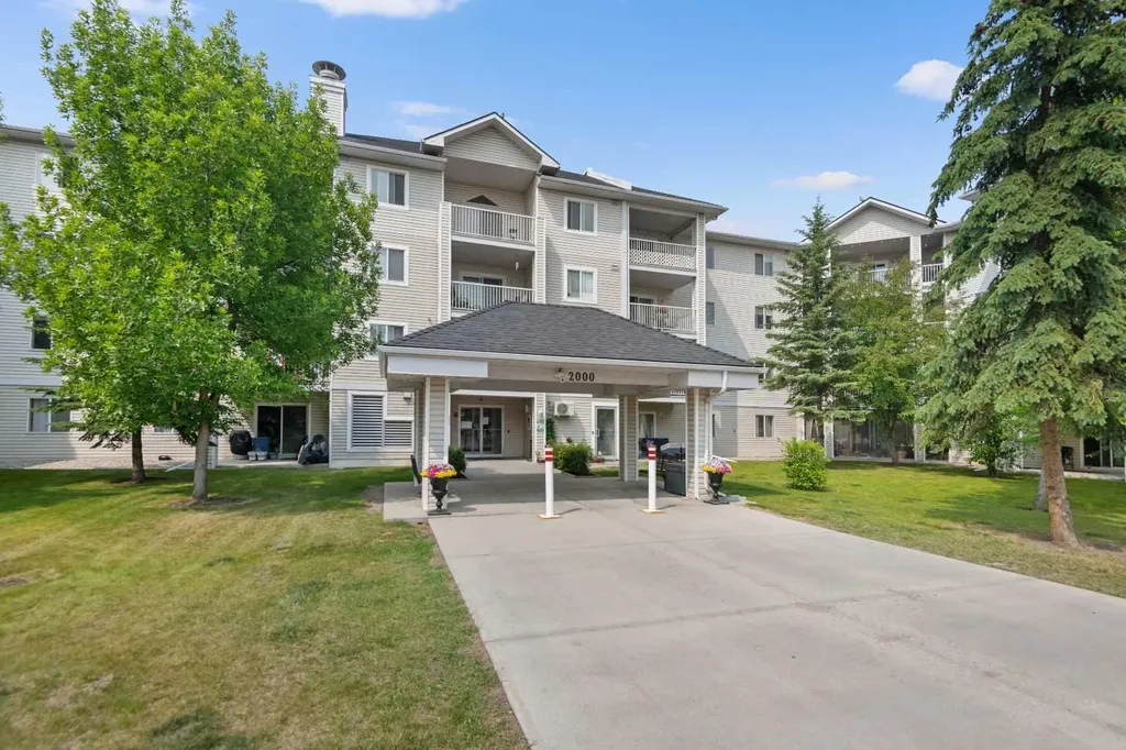 6224 17 Avenue SE Calgary AB T2A7X8