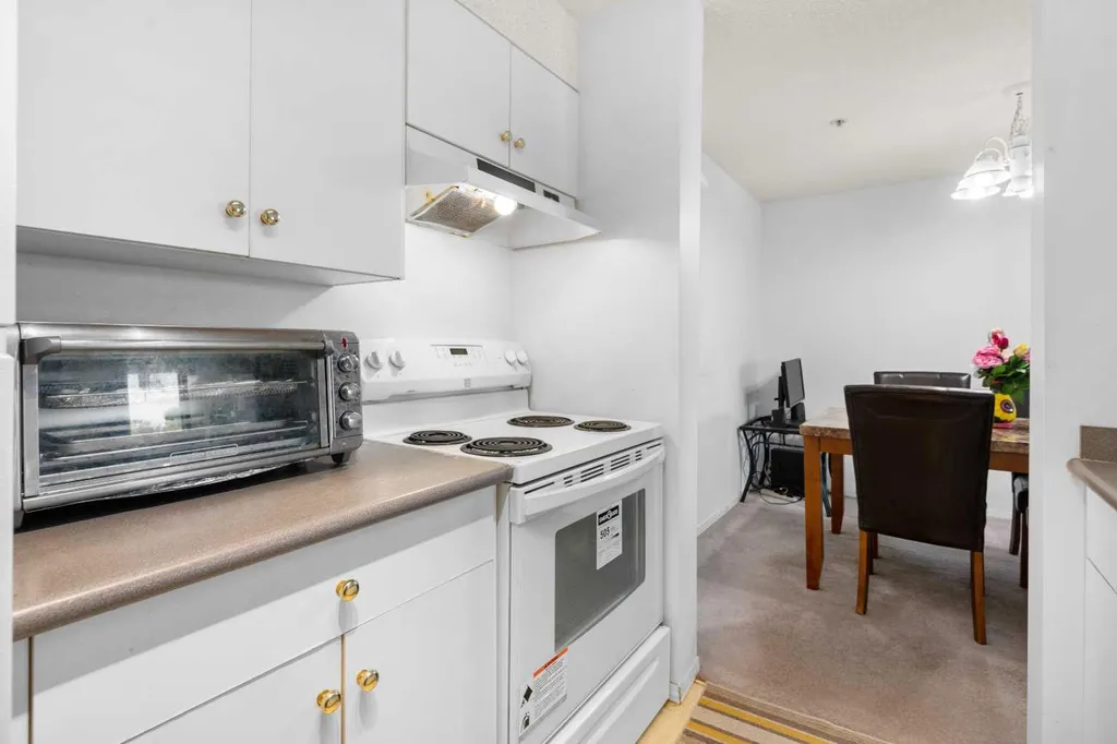 6224 17 Avenue SE Calgary AB T2A7X8