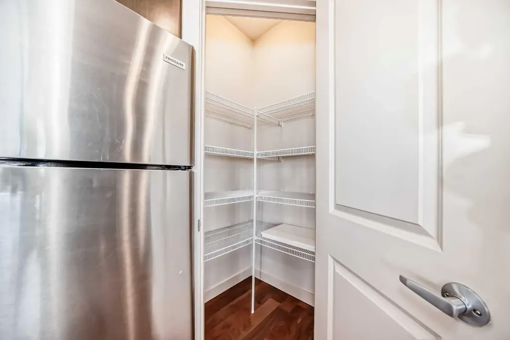 4704 Stanley Road SW Calgary AB T2S 2R2