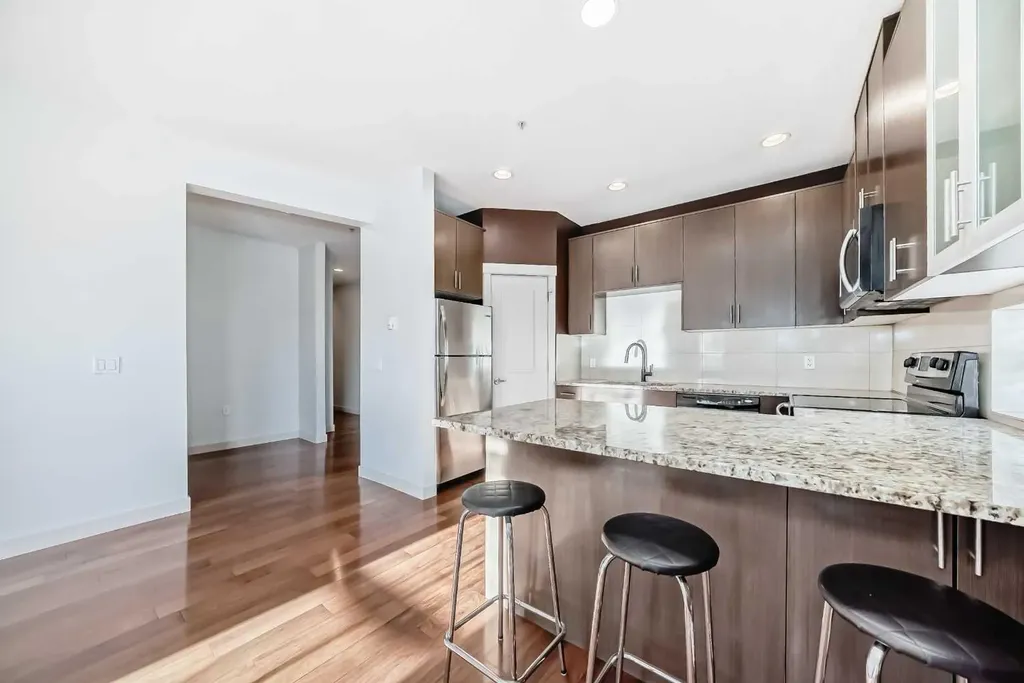4704 Stanley Road SW Calgary AB T2S 2R2