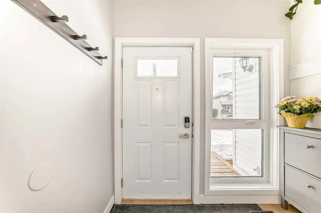 45 Hidden Hills Way NW Calgary AB T3A 5T1