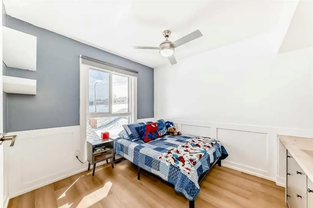 45 Hidden Hills Way NW Calgary AB T3A 5T1