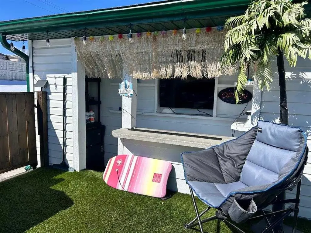 45 Hidden Hills Way NW Calgary AB T3A 5T1