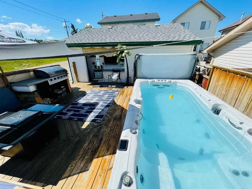 45 Hidden Hills Way NW Calgary AB T3A 5T1