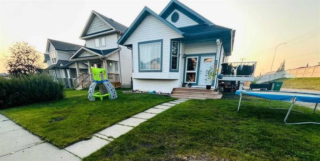 45 Hidden Hills Way NW Calgary AB T3A 5T1