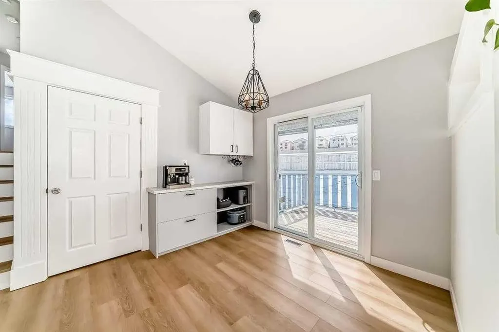 45 Hidden Hills Way NW Calgary AB T3A 5T1