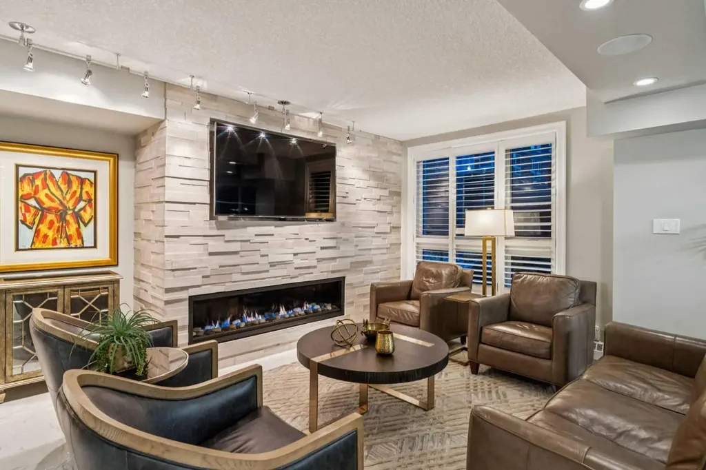 400 Eau Claire Avenue SW Calgary AB T2P 4X2