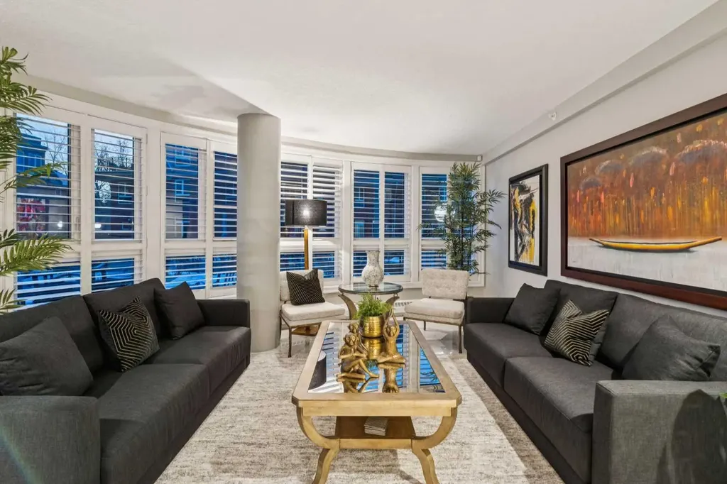 400 Eau Claire Avenue SW Calgary AB T2P 4X2