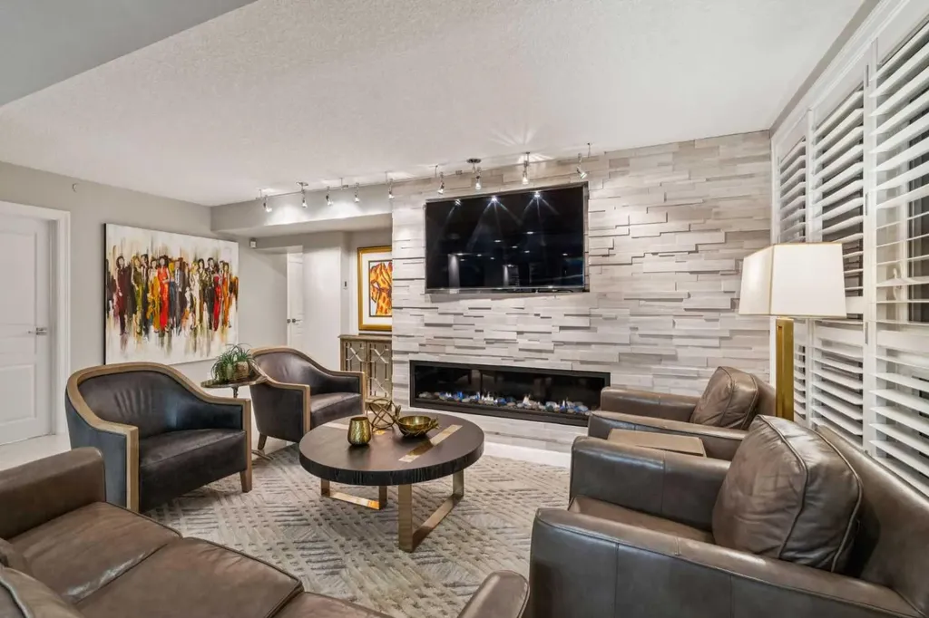 400 Eau Claire Avenue SW Calgary AB T2P 4X2