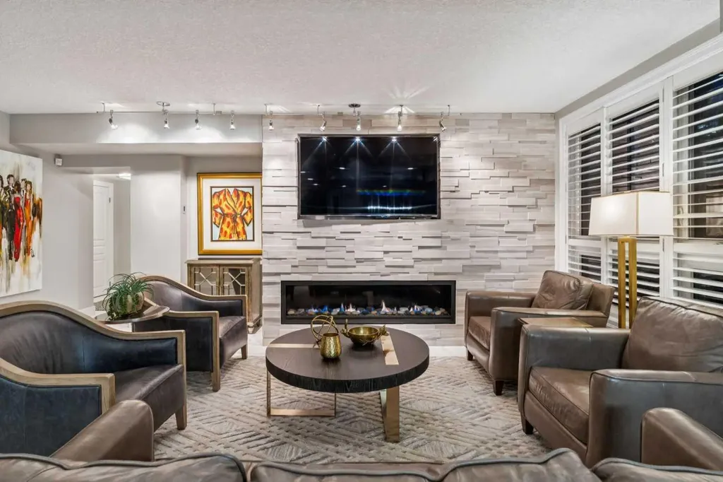 400 Eau Claire Avenue SW Calgary AB T2P 4X2