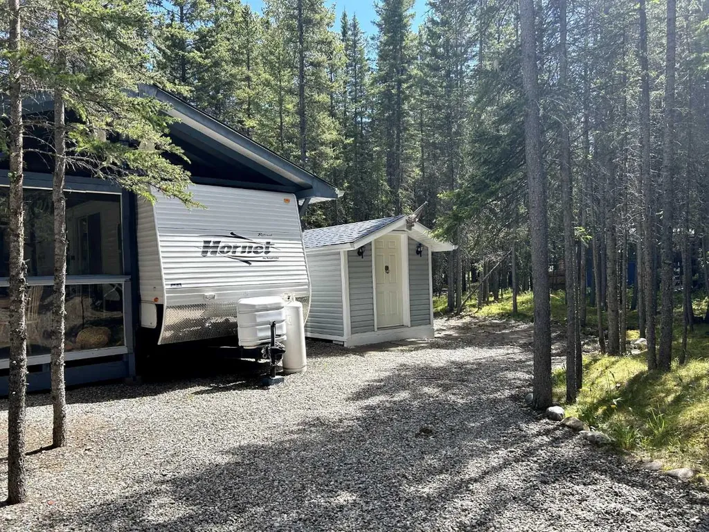 32380 Range Road 55 Rural Mountain View County AB T0M 1X0