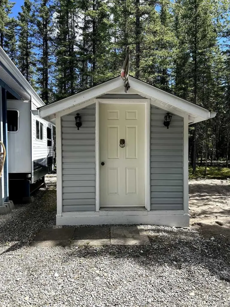 32380 Range Road 55 Rural Mountain View County AB T0M 1X0