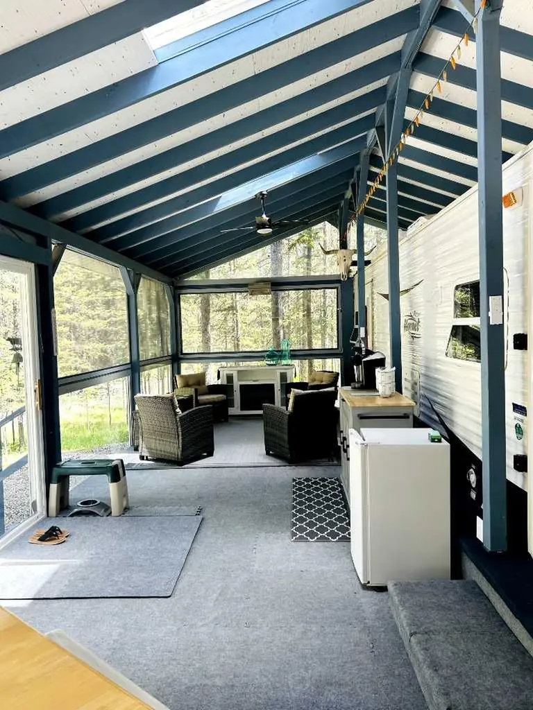 32380 Range Road 55 Rural Mountain View County AB T0M 1X0