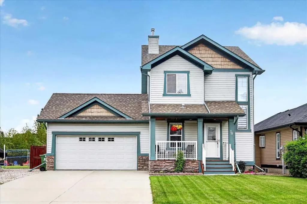 14 Thomas Street NW Langdon AB T0J 1X2