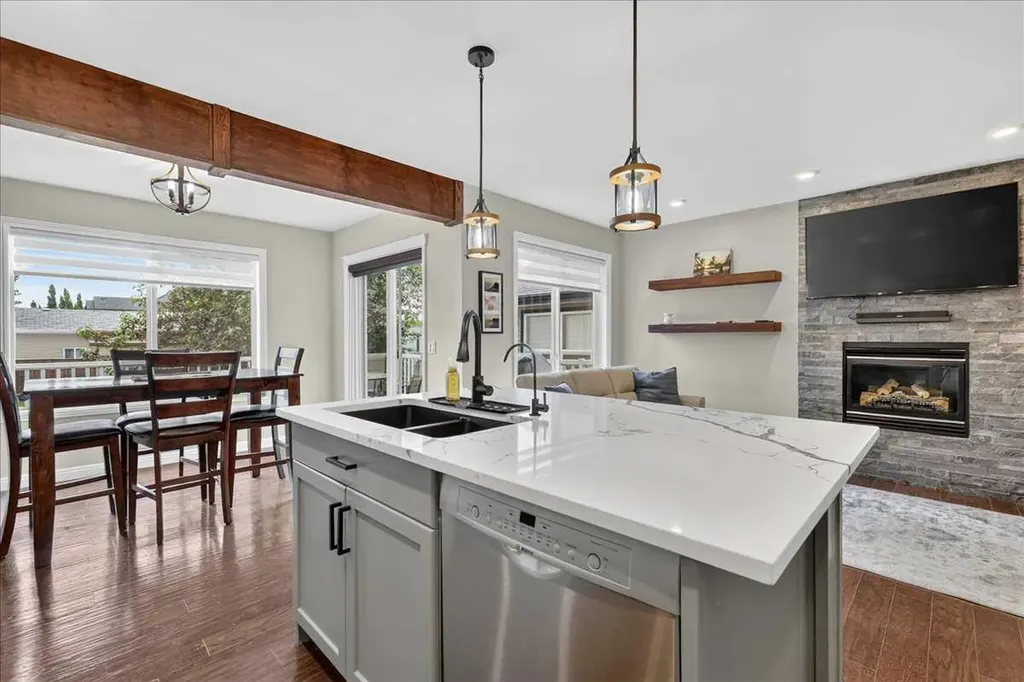 14 Thomas Street NW Langdon AB T0J 1X2