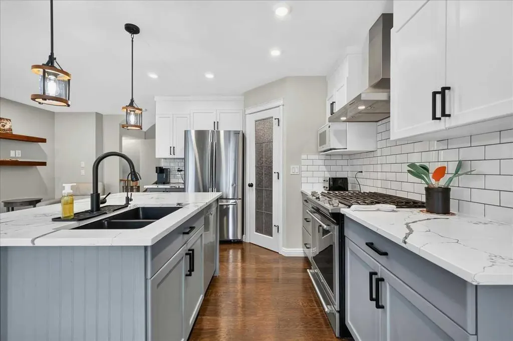 14 Thomas Street NW Langdon AB T0J 1X2