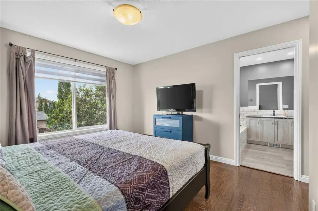 14 Thomas Street NW Langdon AB T0J 1X2