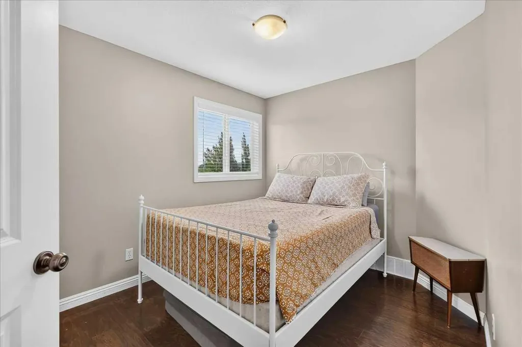 14 Thomas Street NW Langdon AB T0J 1X2