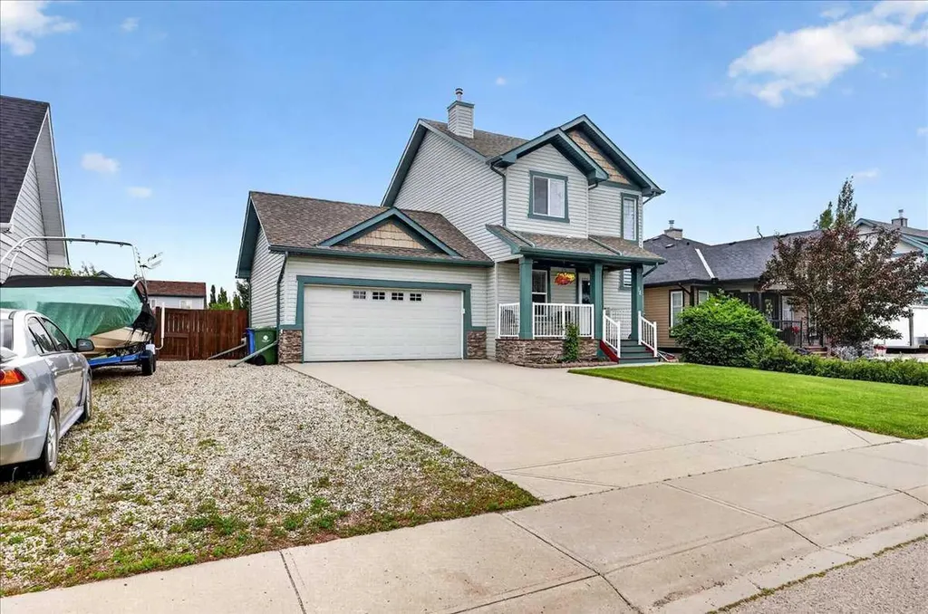 14 Thomas Street NW Langdon AB T0J 1X2