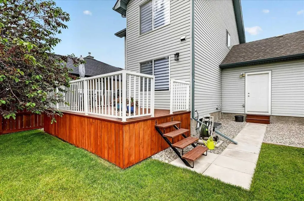 14 Thomas Street NW Langdon AB T0J 1X2
