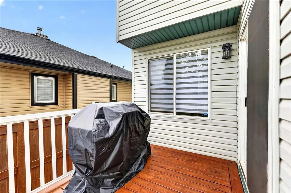 14 Thomas Street NW Langdon AB T0J 1X2