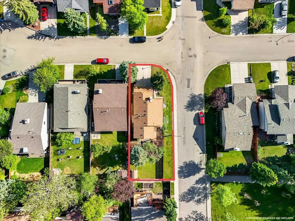 656 Ranchridge Court NW Calgary AB T3G 1W9