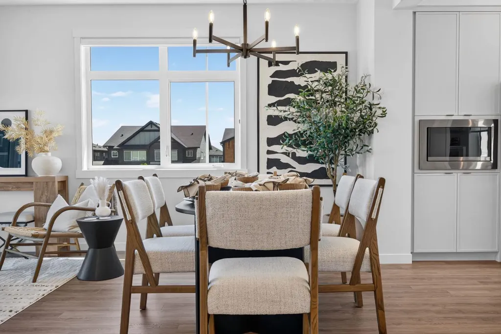 30 Creekside Villas SW Calgary AB T1T1Z1