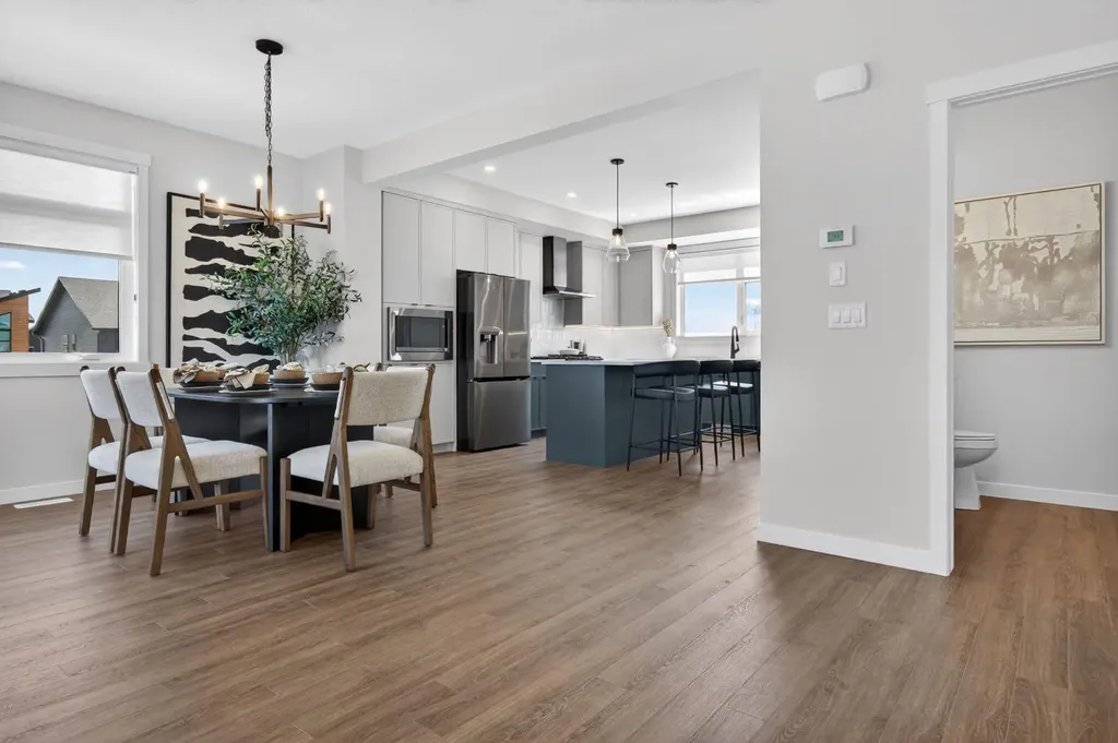 30 Creekside Villas SW Calgary AB T1T1Z1