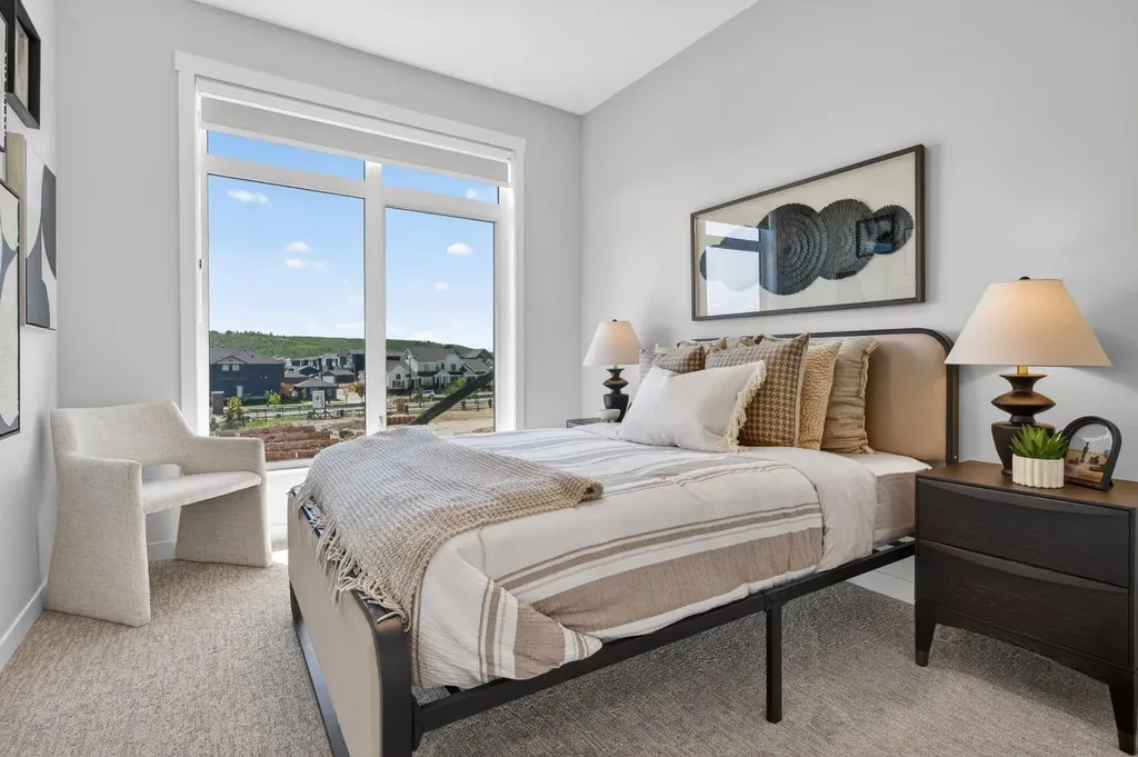 30 Creekside Villas SW Calgary AB T1T1Z1