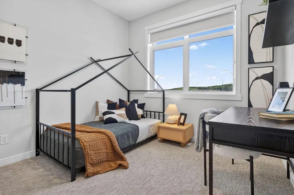 30 Creekside Villas SW Calgary AB T1T1Z1