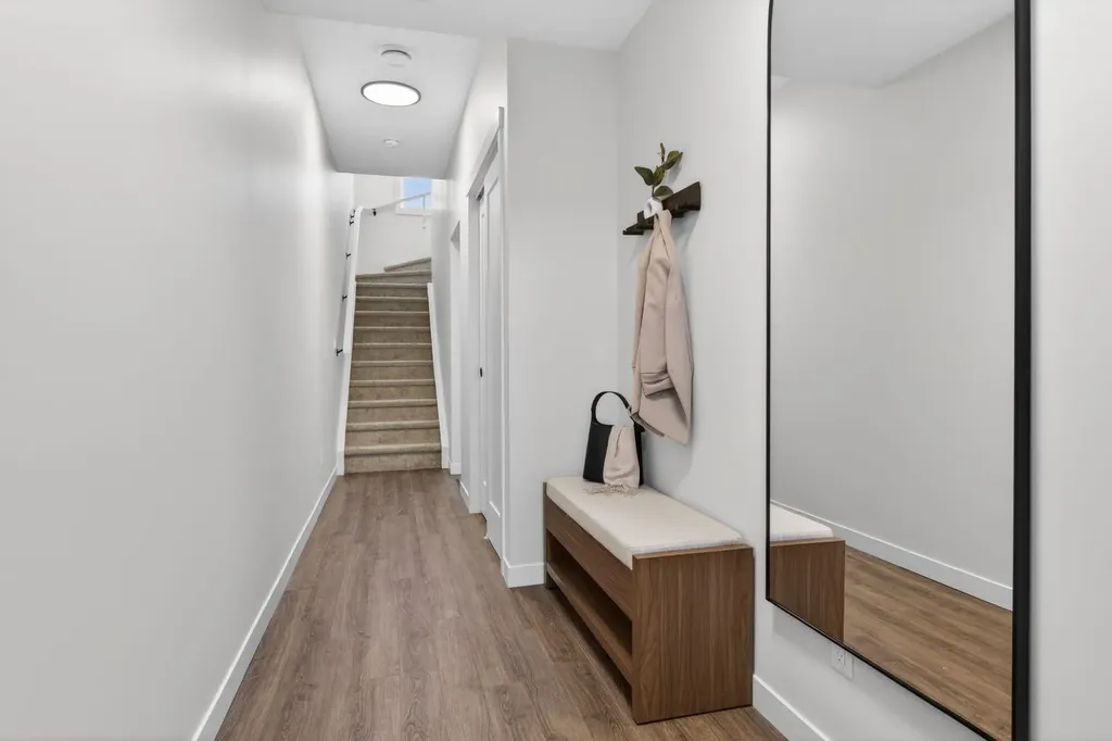 30 Creekside Villas SW Calgary AB T1T1Z1