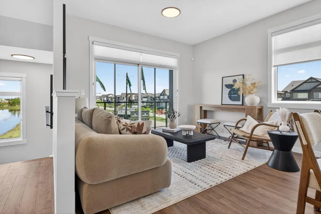 30 Creekside Villas SW Calgary AB T1T1Z1