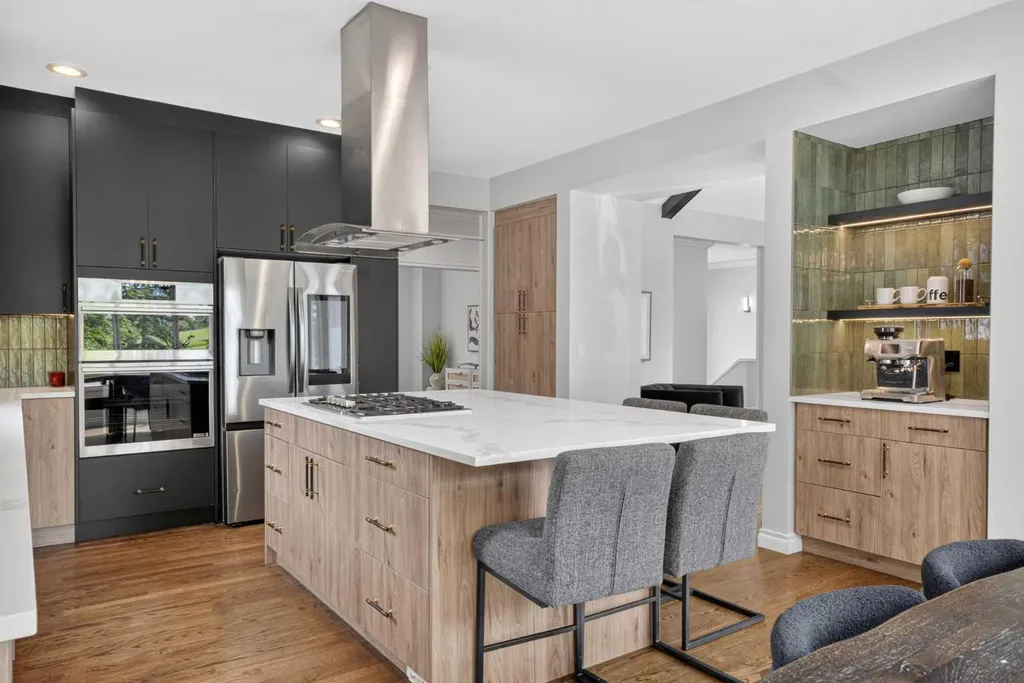 29 Meadow Pointe Drive Heritage Pointe AB T1S 3M8