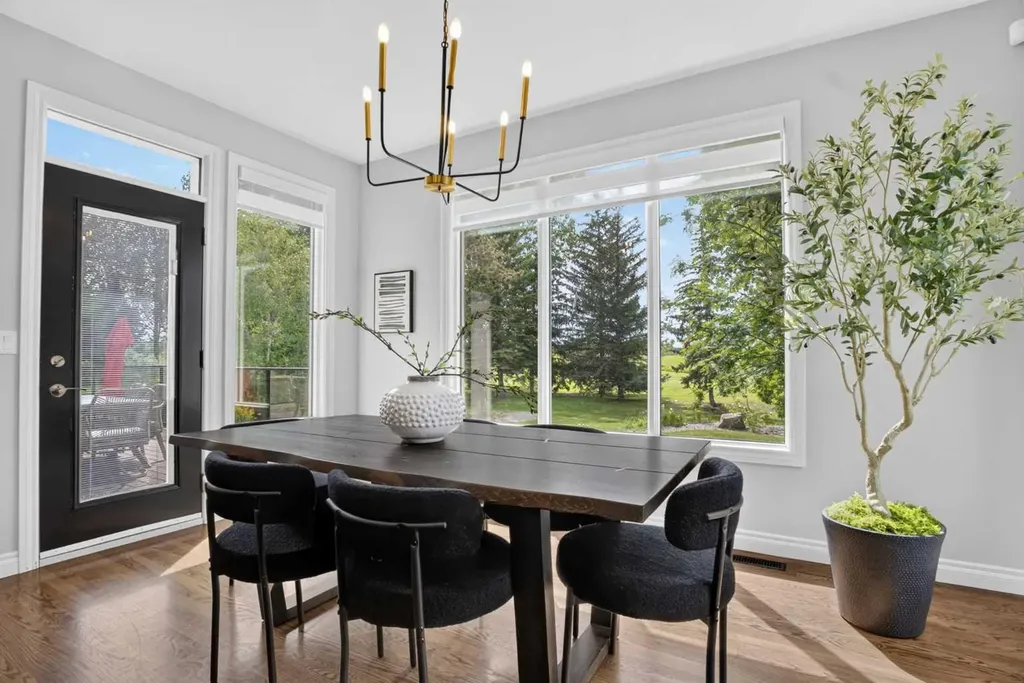 29 Meadow Pointe Drive Heritage Pointe AB T1S 3M8
