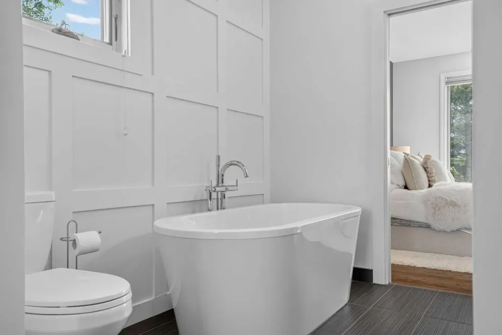 29 Meadow Pointe Drive Heritage Pointe AB T1S 3M8
