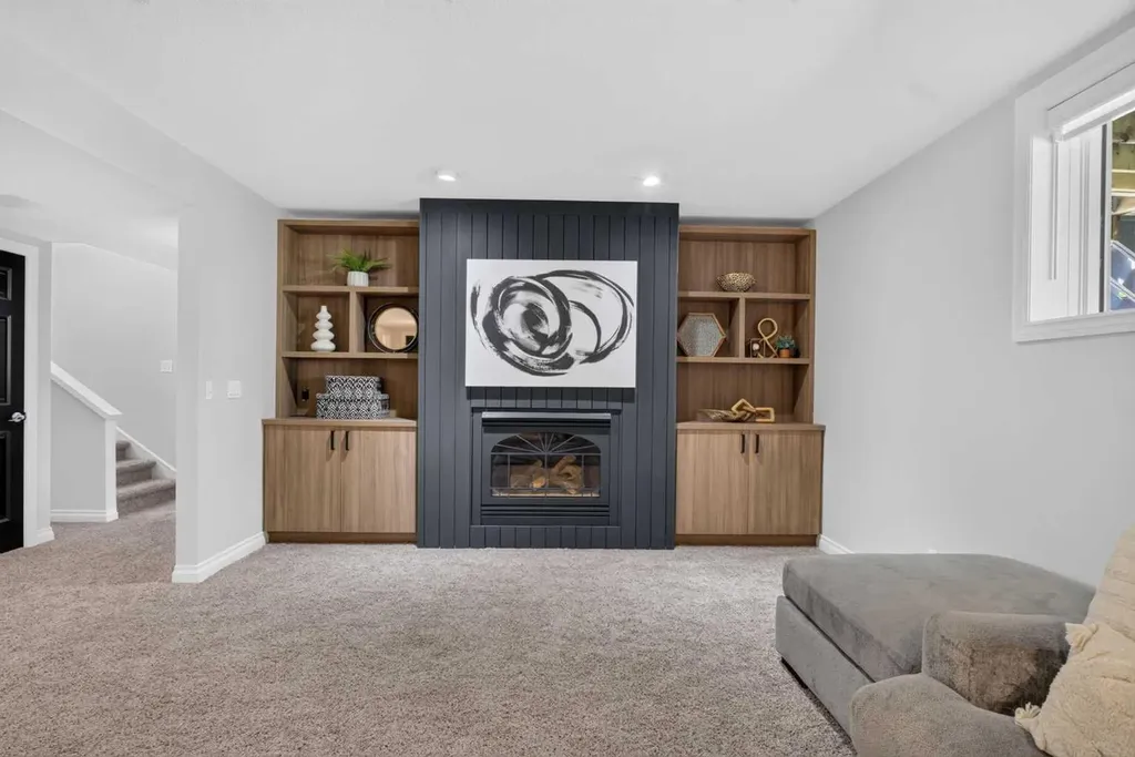 29 Meadow Pointe Drive Heritage Pointe AB T1S 3M8