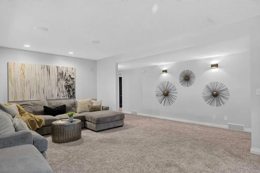 29 Meadow Pointe Drive Heritage Pointe AB T1S 3M8