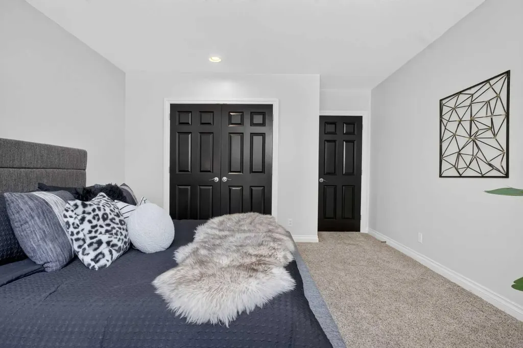 29 Meadow Pointe Drive Heritage Pointe AB T1S 3M8