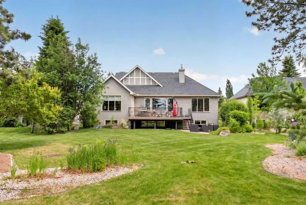 29 Meadow Pointe Drive Heritage Pointe AB T1S 3M8
