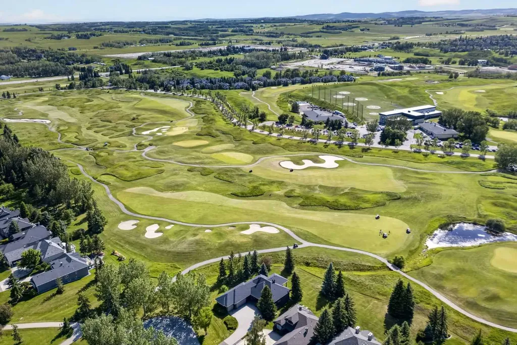29 Meadow Pointe Drive Heritage Pointe AB T1S 3M8