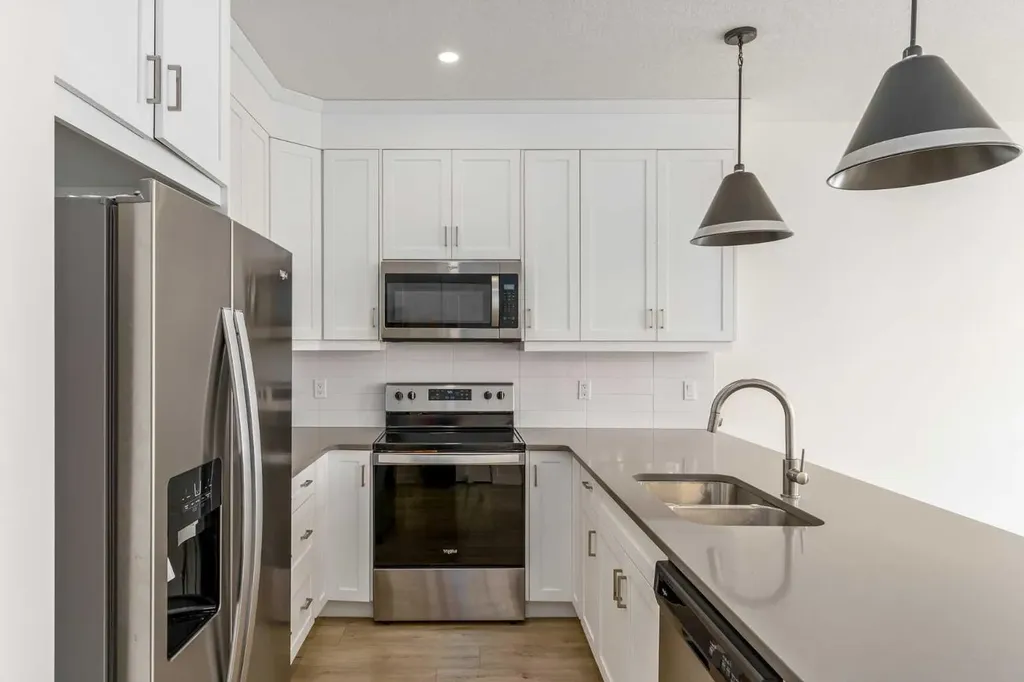 135 Legacy Glen Parade SE Calgary AB T2X 4T3
